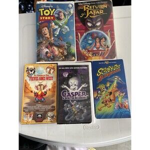Kids VHS Movie Lot Disney, Toy Story, Casper, Scooby-Doo &more